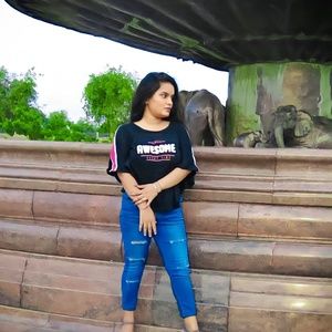 Meet your Posher, Priyanka